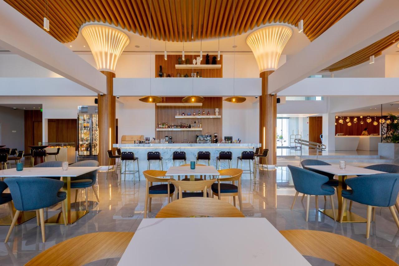 Radisson Beach Resort Larnaca Luaran gambar