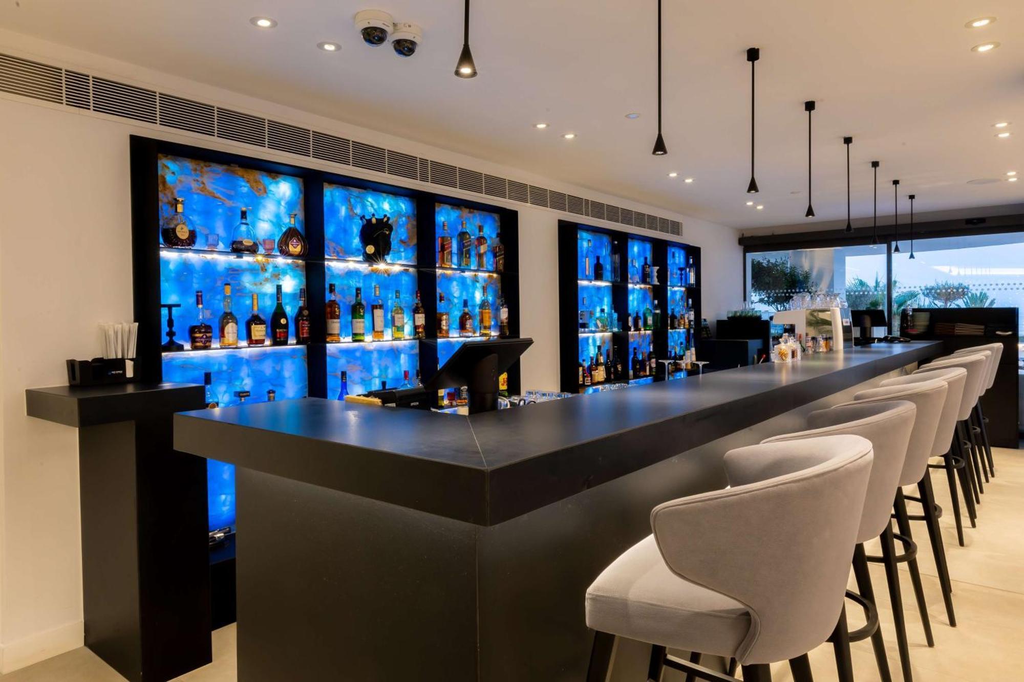Radisson Beach Resort Larnaca Luaran gambar