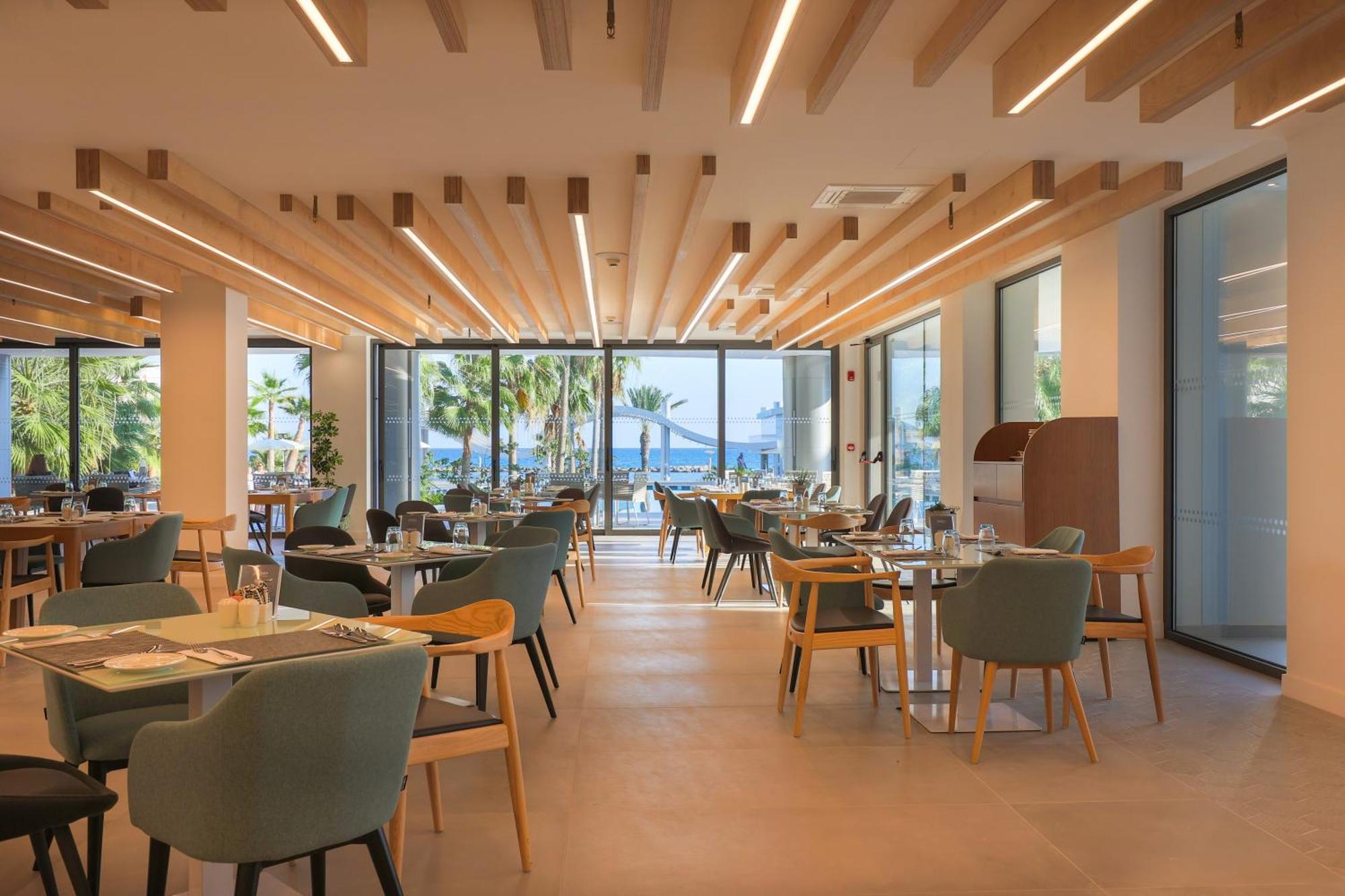 Radisson Beach Resort Larnaca Luaran gambar