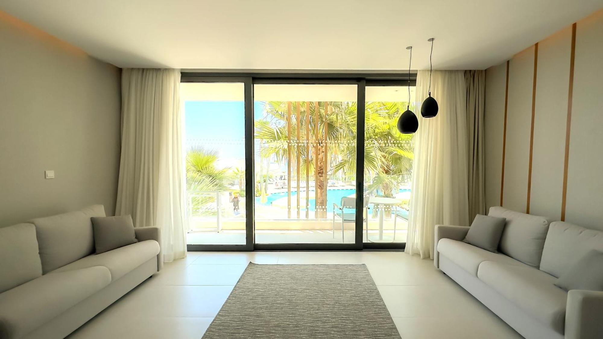 Radisson Beach Resort Larnaca Luaran gambar